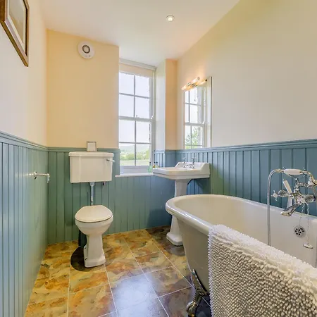 Warth House - Uk44209 Holiday home