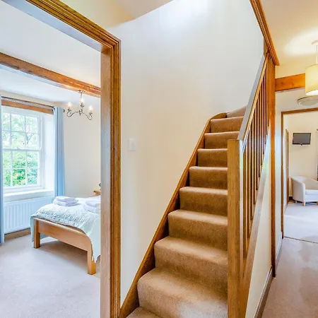 Warth House - Uk44209 *