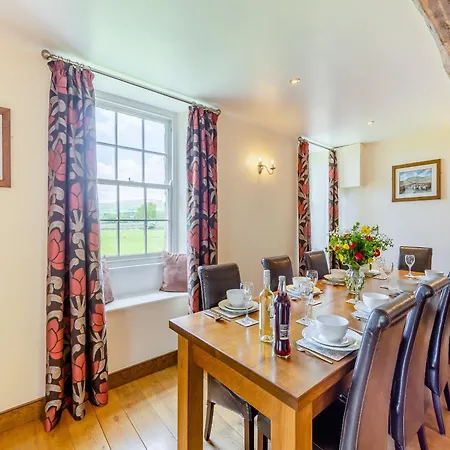 Warth House - Uk44209 Ingleton (North Yorkshire)