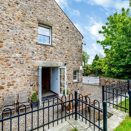 Warth House - Uk44209 Holiday home